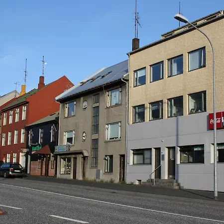 Hlemmur Apartment *